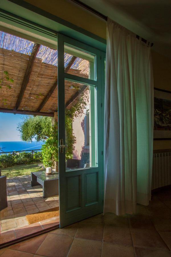 Villa Laura กาโปดอร์ลันโด ภายนอก รูปภาพ